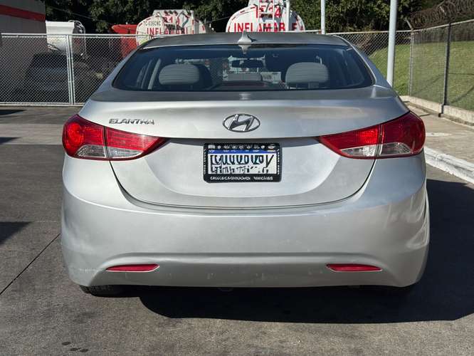  ¡SE VENDE HYUNDAI ELANTRA GLS 2013!  - Imagen 3