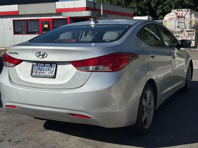  ¡SE VENDE HYUNDAI ELANTRA GLS 2013!  - Imagen 2