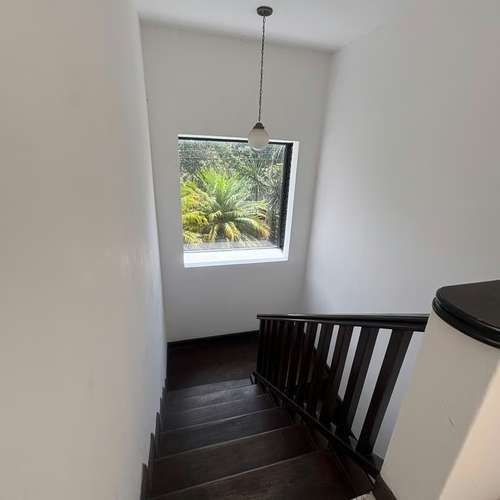 ALQUILO AMPLIA CASA COMERCIAL ZONA 15 