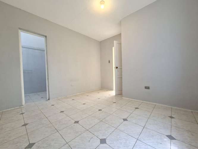CASA CON BUENA UBICACIÓN CERCA DE LOS COLEGIOS LICEO JAVIER Y MONTE MARÍA - Imagen 9