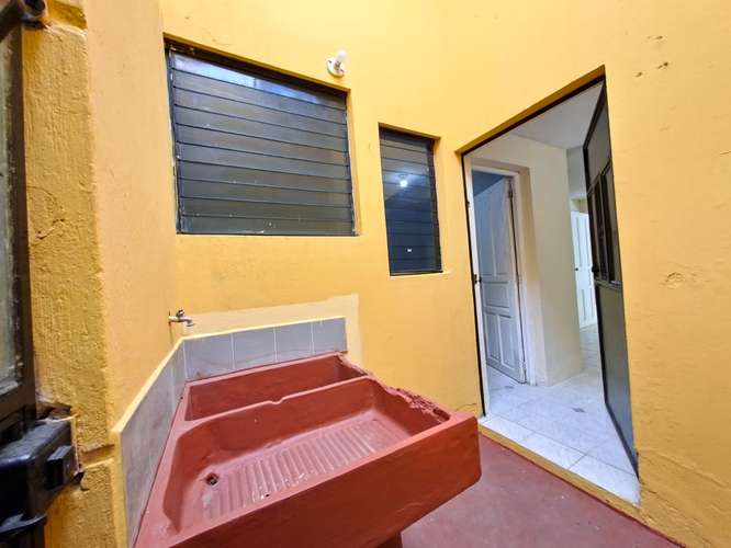 CASA CON BUENA UBICACIÓN CERCA DE LOS COLEGIOS LICEO JAVIER Y MONTE MARÍA - Imagen 17