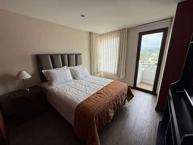 Apartamento amueblado y equipado en renta en Torre 360, zona 15