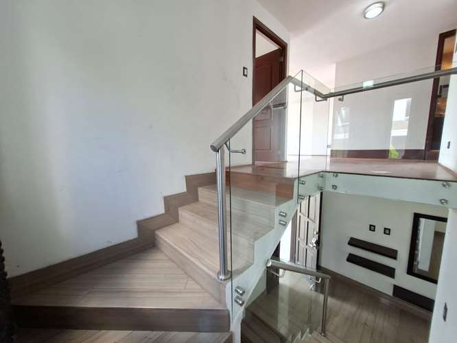 VENTA DE CASA EXCLUSIVA EN CONDOMINIO SOBRE BOULEVARD SAN CRISTOBAL - Imagen 11