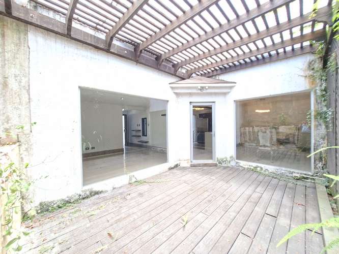 VENTA DE CASA EXCLUSIVA EN CONDOMINIO SOBRE BOULEVARD SAN CRISTOBAL - Imagen 8