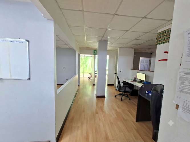 SE VENDE EDIFICIO EN ZONA 10 CERCA DE PROCERES - Imagen 18