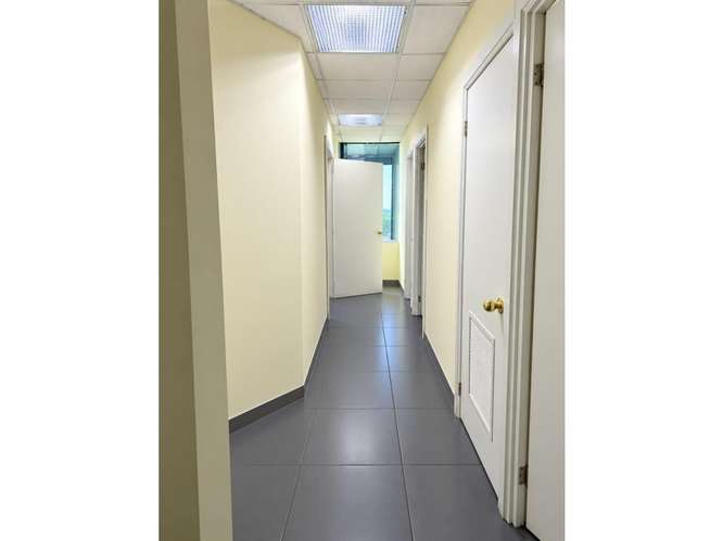  OFICINA REMODELADA EN VENTA –  6 AMBIENTES | EUROPLAZA | ZONA 14 - Imagen 9