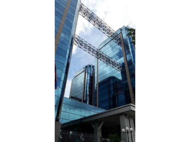  OFICINA REMODELADA EN VENTA –  6 AMBIENTES | EUROPLAZA | ZONA 14 - Imagen 1