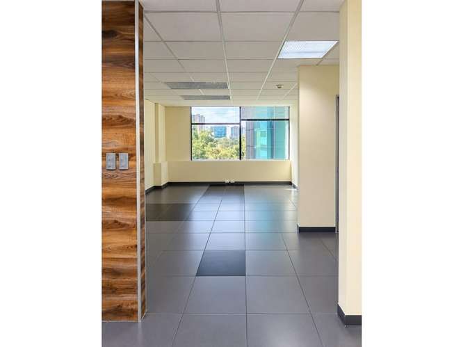  OFICINA REMODELADA EN VENTA –  6 AMBIENTES | EUROPLAZA | ZONA 14 - Imagen 4