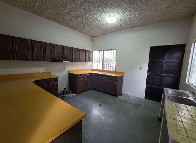 Casa de un nivel en venta en Montemaria 2, zona 11, excelente ubicación - Imagen 9
