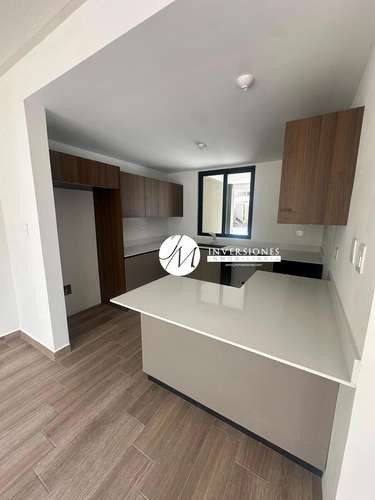 Casa en Venta de 3 Dormitorios En Zona 16 Dentro de Condominio - Imagen 4