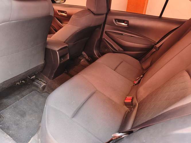 Vendo Automóvil, Toyota, Línea Corolla LE, modelo 2020 a excelente precio.