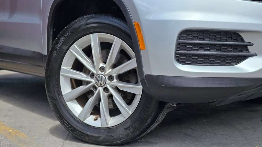 VOLKSWAGEN TIGUAN 2018- LIMITED - Imagen 16