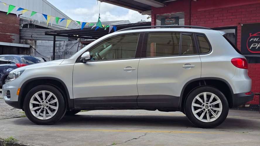 VOLKSWAGEN TIGUAN 2018- LIMITED - Imagen 4