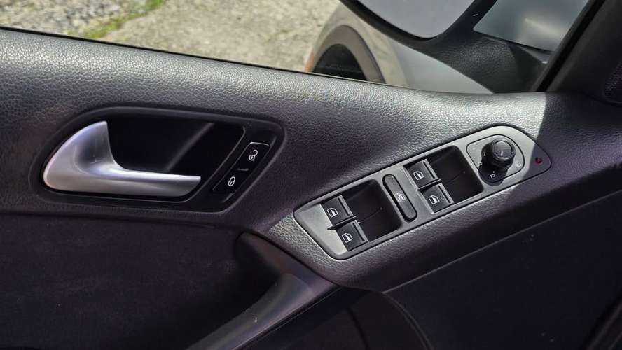 VOLKSWAGEN TIGUAN 2018- LIMITED - Imagen 14