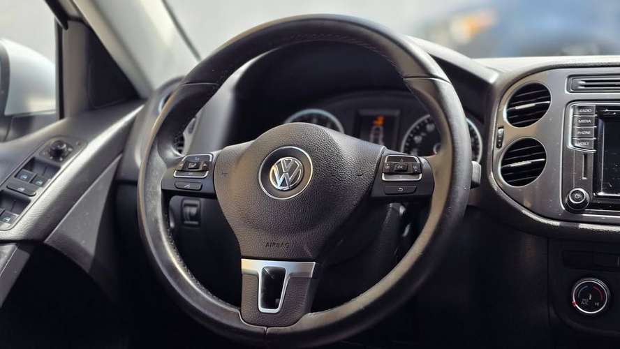 VOLKSWAGEN TIGUAN 2018- LIMITED - Imagen 17