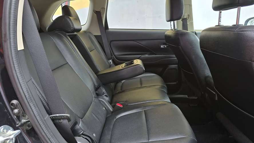 MITSUBISHI OUTLANDER 2018- 2WD