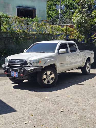 TOYOTA TACOMA DOBLE CAB 4.0 AUTOMÁTICO 4X4 6CIL. 2015 IMPORTADO