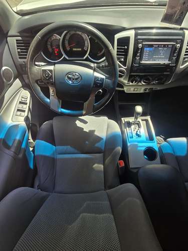 TOYOTA TACOMA DOBLE CAB 4.0 AUTOMÁTICO 4X4 6CIL. 2015 IMPORTADO