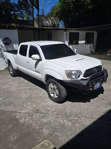 TOYOTA TACOMA DOBLE CAB 4.0 AUTOMÁTICO 4X4 6CIL. 2015 IMPORTADO