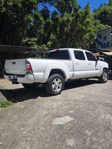 TOYOTA TACOMA DOBLE CAB 4.0 AUTOMÁTICO 4X4 6CIL. 2015 IMPORTADO