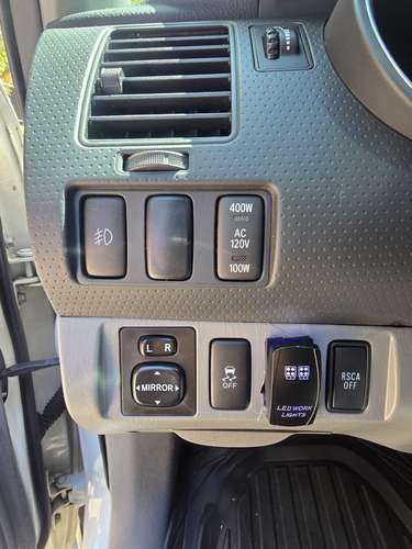 TOYOTA TACOMA DOBLE CAB 4.0 AUTOMÁTICO 4X4 6CIL. 2015 IMPORTADO