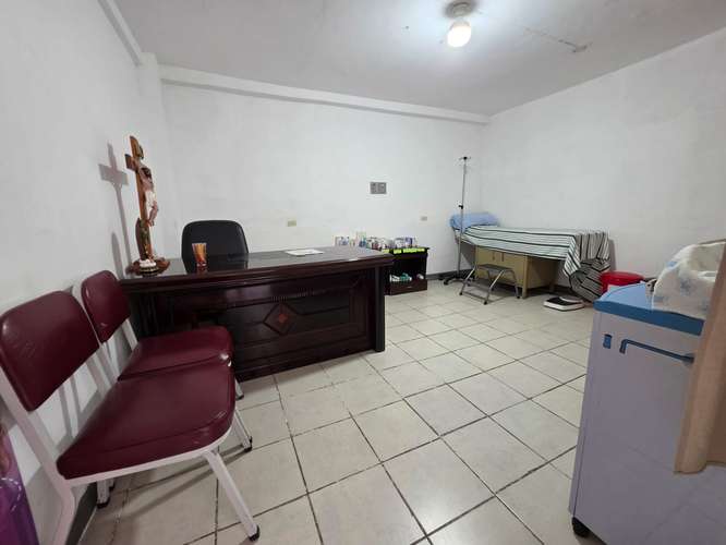 HOSPITAL EQUIPADO EN VENTA CON EXCELENTE UBICACIÓN ( P ) INVERSIONISTAS - Imagen 16