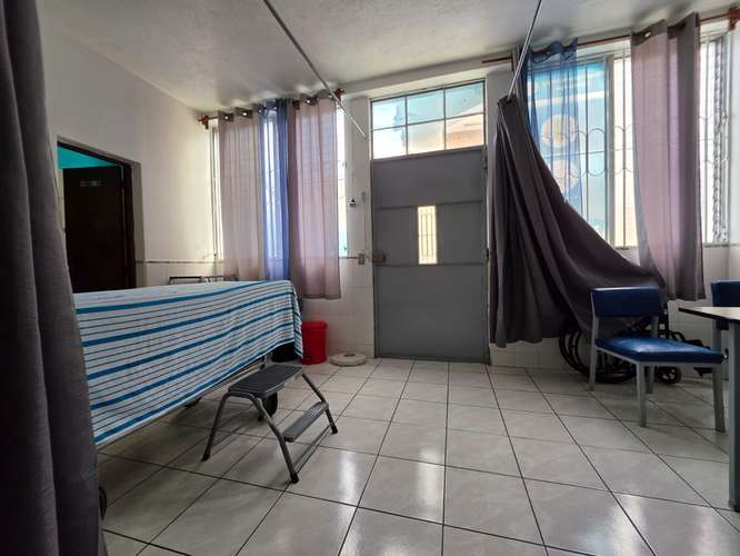 HOSPITAL EQUIPADO EN RENTA O VENTA CON EXCELENTE UBICACIÓN ( P ) - Imagen 16