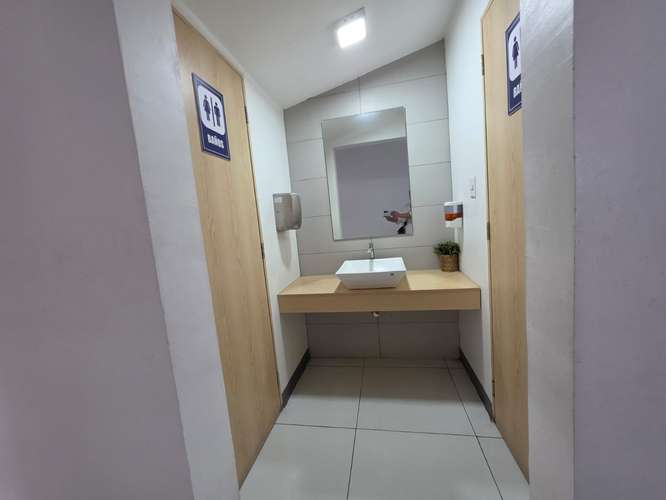 HOSPITAL EQUIPADO EN RENTA O VENTA CON EXCELENTE UBICACIÓN ( J ) - Imagen 13