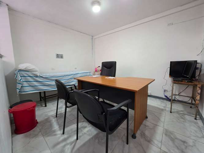 HOSPITAL EQUIPADO EN RENTA O VENTA CON EXCELENTE UBICACIÓN ( J ) - Imagen 5
