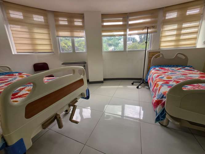 HOSPITAL EQUIPADO EN RENTA O VENTA CON EXCELENTE UBICACIÓN ( J ) - Imagen 4