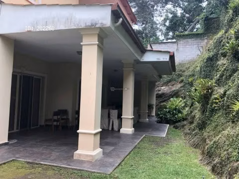 Se Vende Hermosa Casa El Hatillo