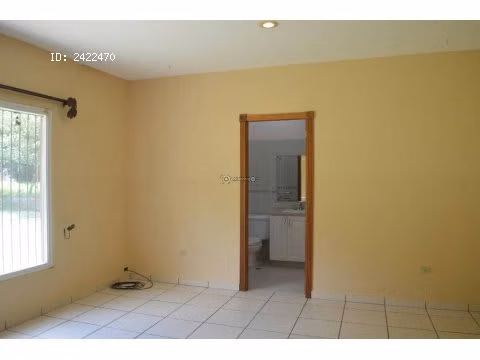 Venta elegante residencia amplios espacios dentro y fuera Sta. Lucía