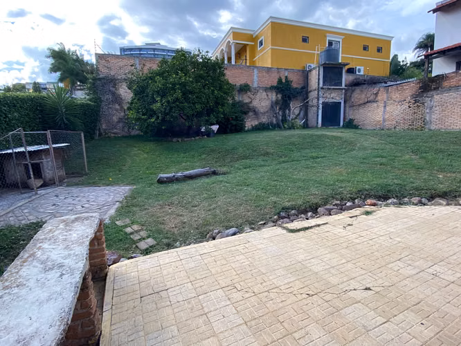 VENTA DE CASA LOMAS DEL MAYAB