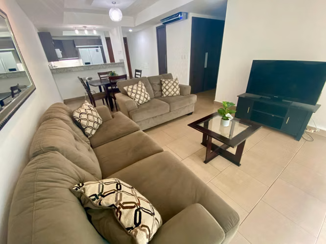 Alquiler de Apartamento Amueblado en Green Tower - Imagen 3