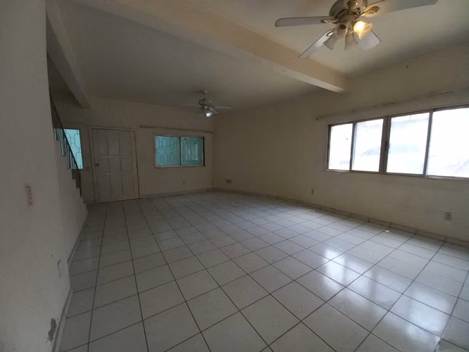 VENTA DE CASA EN BARRIO LA BOLSA - Imagen 1