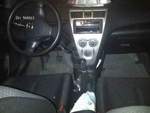 "Ganga" Toyota yaris permutable negociable 