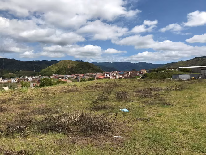 Se Vende Bonito Terreno Frente al Anillo Periferico - Imagen 5