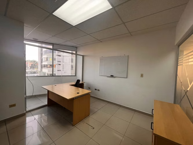 Oficina en Alquiler Torre Metrópolis - Imagen 7