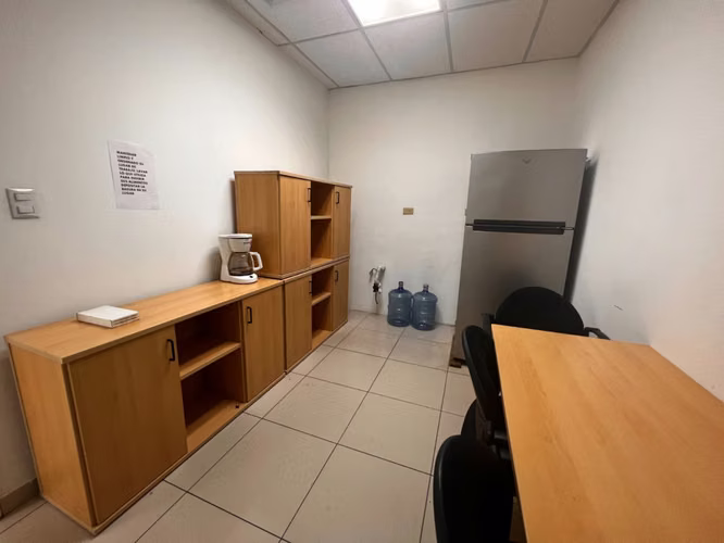Oficina en Alquiler Torre Metrópolis - Imagen 4