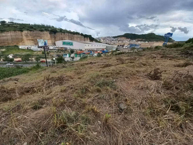 Alquiler Terreno Anillo Periférico - Imagen 2