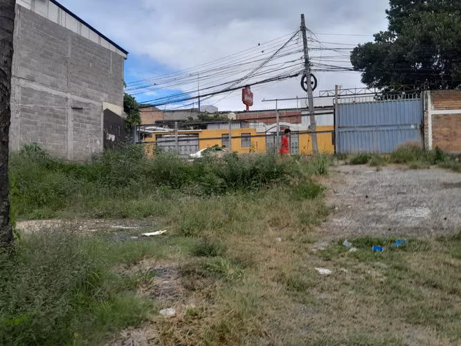 Se Vende Lote Terreno Comercial Col. Alameda
