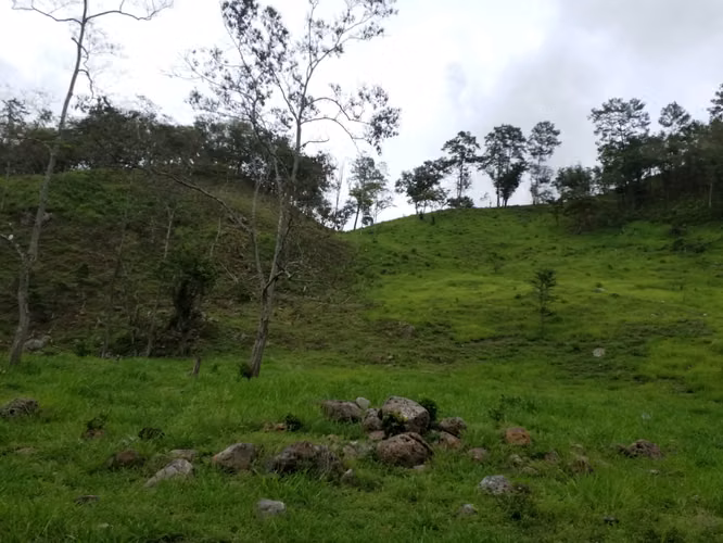 Rancho en San Antonio de Cortes