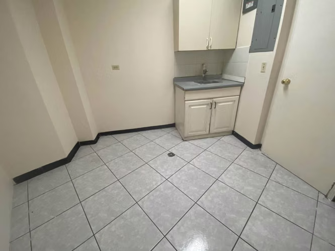 Alquiler Oficinas Lomas del Guijarro Sur - Imagen 4