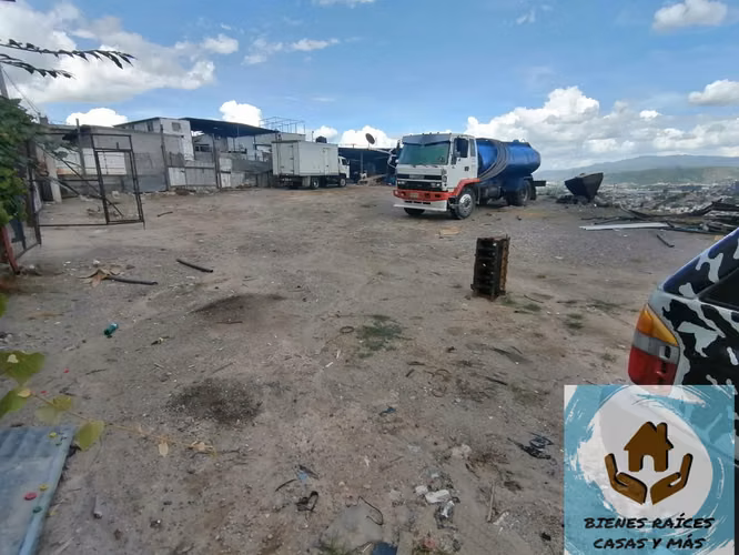 VENDO TERRENO EN EL ANILLO PERIFÉRICO, CERCA DE REPRESA LOS LAURELES - Imagen 1