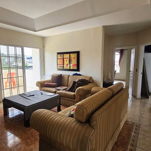 Se Vende Amplia Casa Salida al Sur Km.9