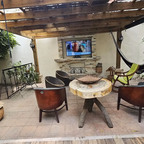 Se Vende Amplia Casa Salida al Sur Km.9