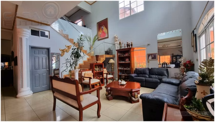 Casa GRANDE en Venta en Circuito Cerrado en El Trapiche Etapa 2