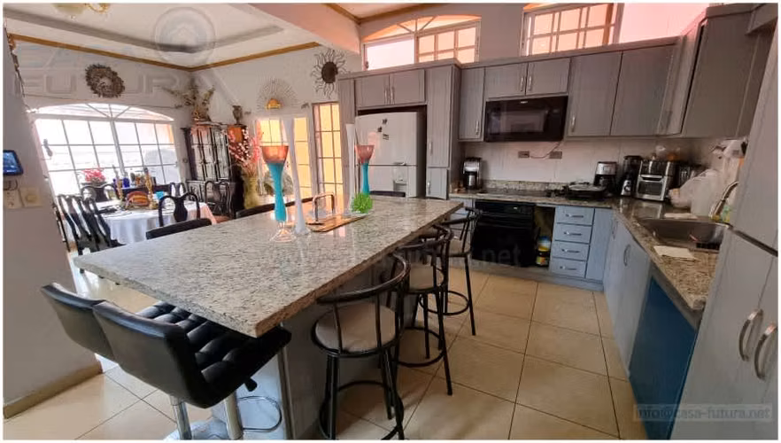Casa GRANDE en Venta en Circuito Cerrado en El Trapiche Etapa 2