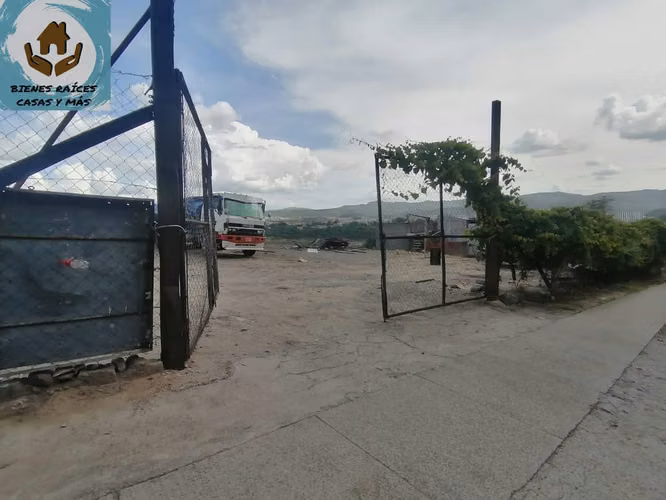 VENDO TERRENO A ORILLA DE CALLE CERCA DE LA REPRESA LOS LAURELES