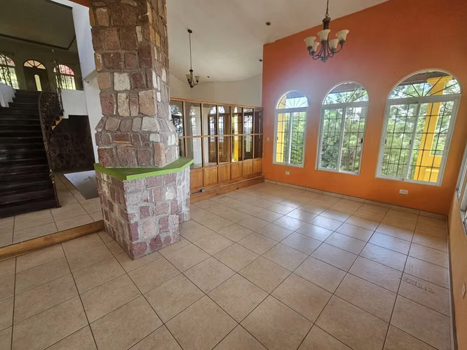 Alquiler Casa en El Hatillo - Imagen 2